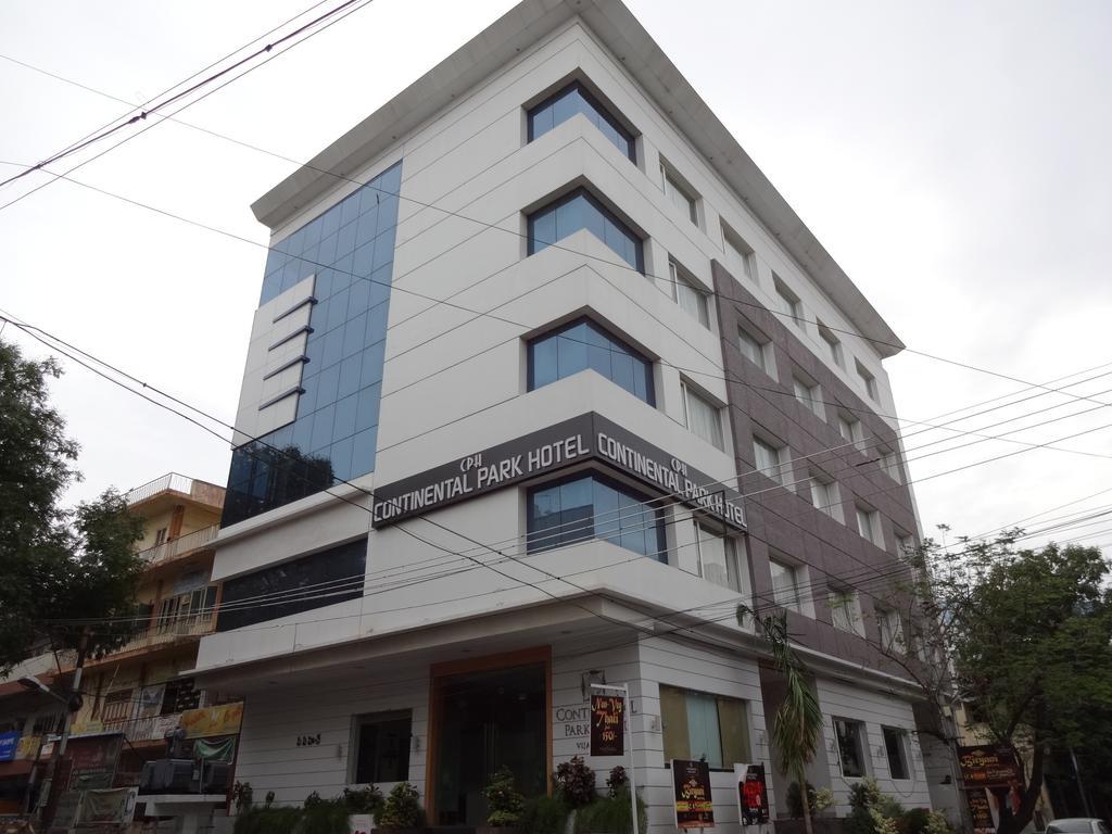 Hotel Continental Park Vijayawāda Exteriér fotografie