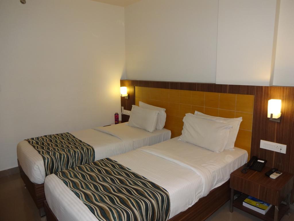 Hotel Continental Park Vijayawāda Exteriér fotografie